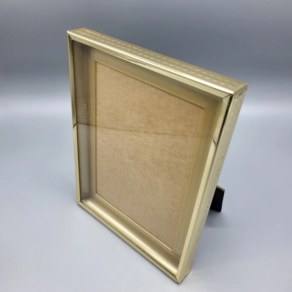 Vintage Picture Frame 5x7 Ornate Embossed Edge Gold Tone Metal